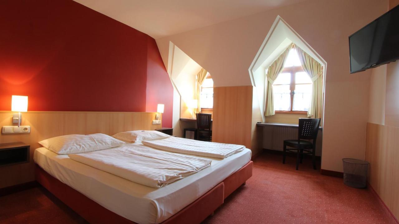 Familien Hotel Krainz Fürstenfeld エクステリア 写真