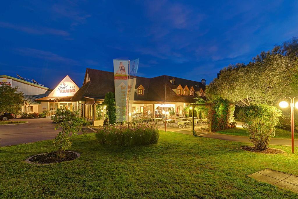 Familien Hotel Krainz Fürstenfeld エクステリア 写真